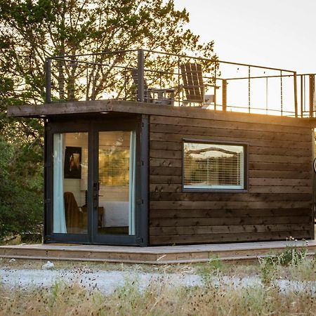 New The Perry Cozy Container Home Fredericksburg Eksteriør bilde