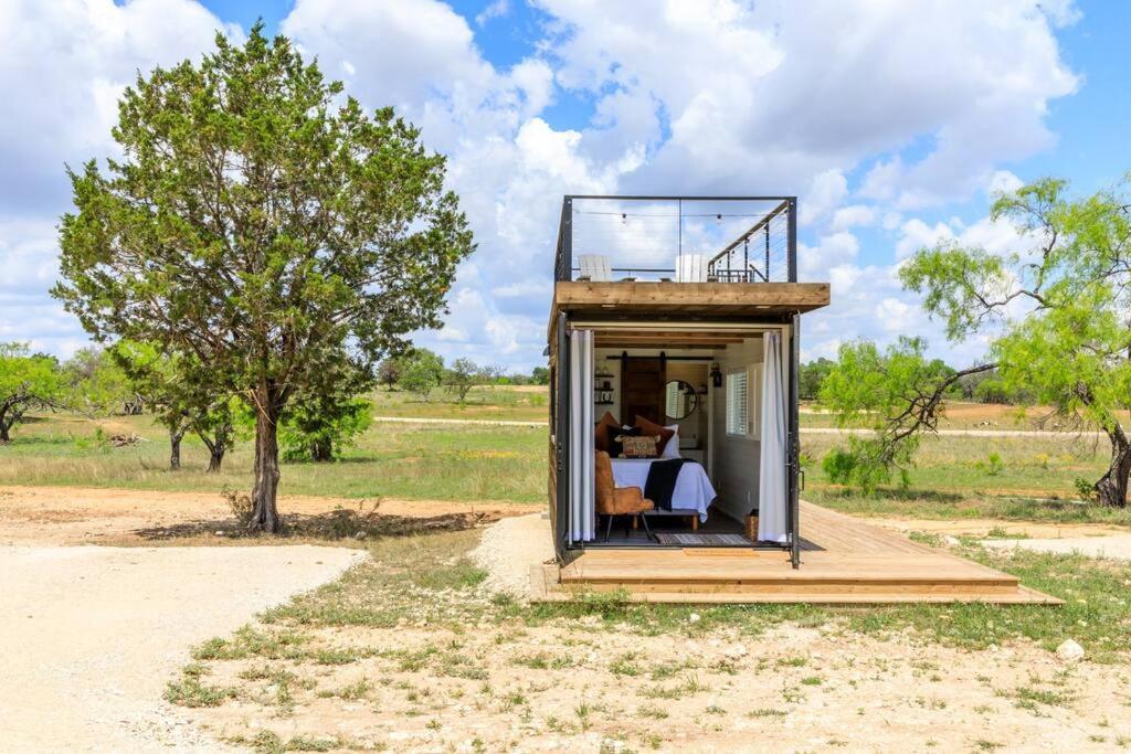New The Perry Cozy Container Home Fredericksburg Eksteriør bilde